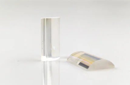 光学系におけるプラノ凸円筒レンズの応用